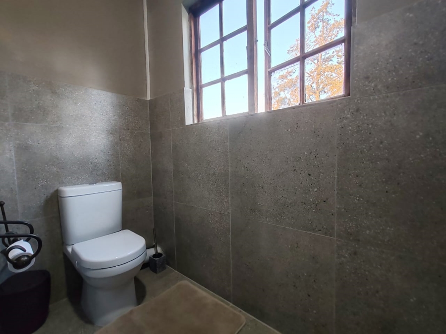 Commercial Property for Sale in Colleen Glen Eastern Cape